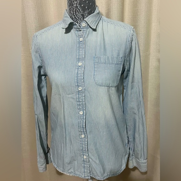 American Eagle Striped Denim Button up Shirt - Picture 1 of 7